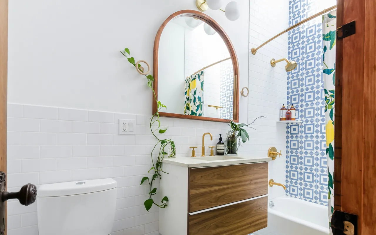 Meuble vasque salle de bain petit espace : 5 erreurs qui coûtent cher